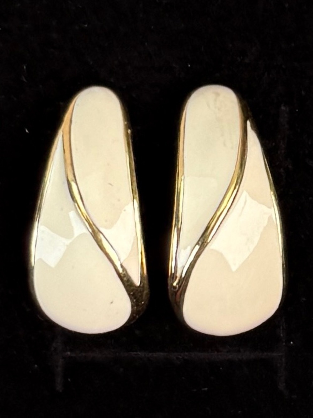 Vintage Trifari Goldtone and Cream Pierced Earrings